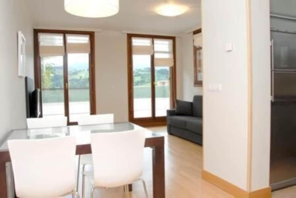 Apartamentos Turisticos Talaimendi Zarautz Exterior foto